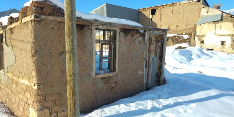 Köyde kış manzarası